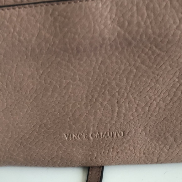 Vince Camuto Leather Crossbady bag - Picture 6 of 10